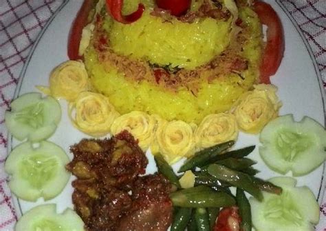 Yellow rice), or sometimes called nasi kunyit (indonesian for: Resep Ketan Kuning (Nasi Rasul Khas Lombok) oleh Lia ...