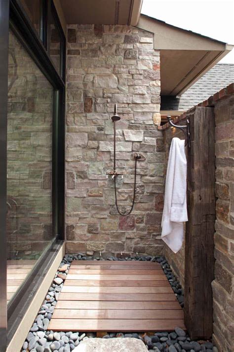 A shower nook amongst tropical lush. 45 Stunning outdoor showers that will leave you invigorated