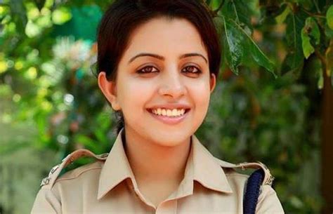 Halen kollam, kerala'nın polis komiseri olarak görev yapmaktadır. Merin Joseph - Beautiful IPS officer from Kerala in 2020 ...