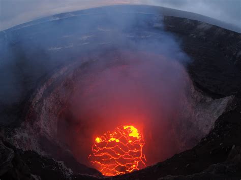 Hawaiis Kilauea Volcano The Science Behind The Eruption And The 2200