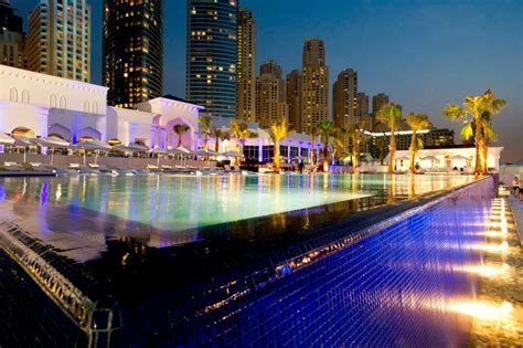Em Dubai Você Também Encontra Lugares Aconchegantes Para Tomar Uns