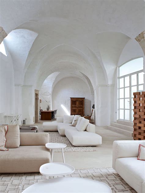 Romantic details for italian styles: An Italian Country House by PalombaSerafini | Global ...
