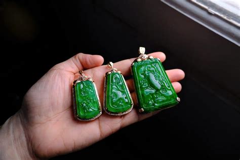 Vintage Carved Jade Pendant Jade Ornaments Gem Gardener