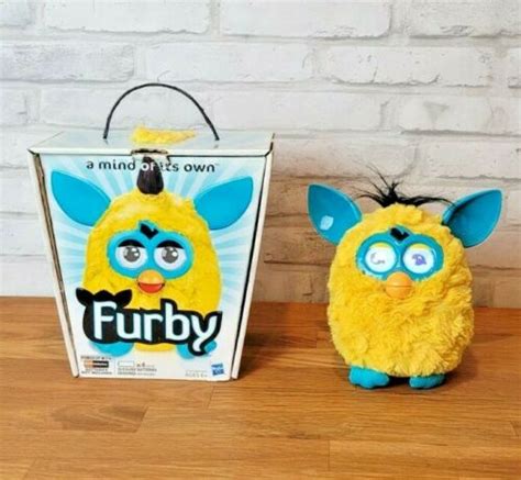 2012 Hasbro Furby Yellow And Blue Talking Interactive Electronic Box