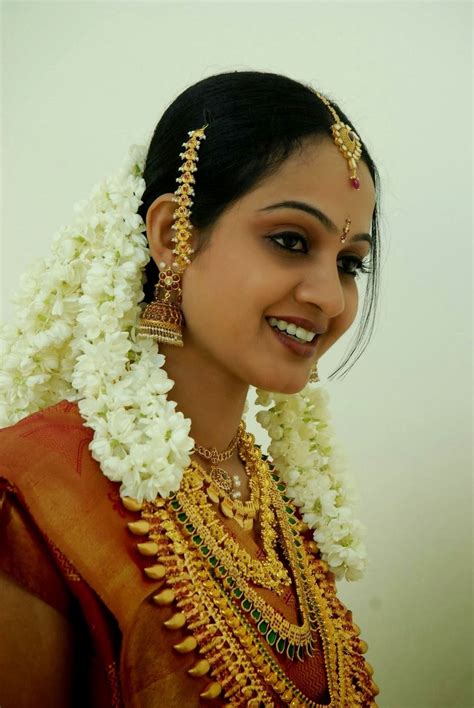 15 Inspirations of South Indian Tamil Bridal Wedding Hairstyles