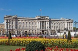 Top 10 Facts About Buckingham Palace - Discover Walks Blog