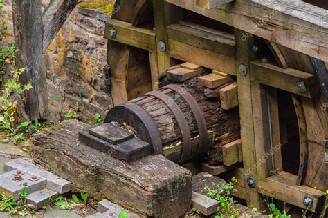 Restored Mill Wheel Of An Old Water Mill — Stock Photo © Nikd51 137625410