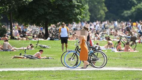 Neu M Nchner L Dt Zu Skurrilem Treffen Im Englischen Garten Ein H Llenlos Englischer Garten