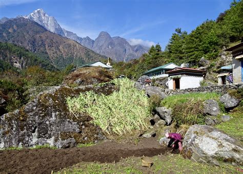 Trekking In The Khumbu Region Of The Nepal Himalayas Part 1 From