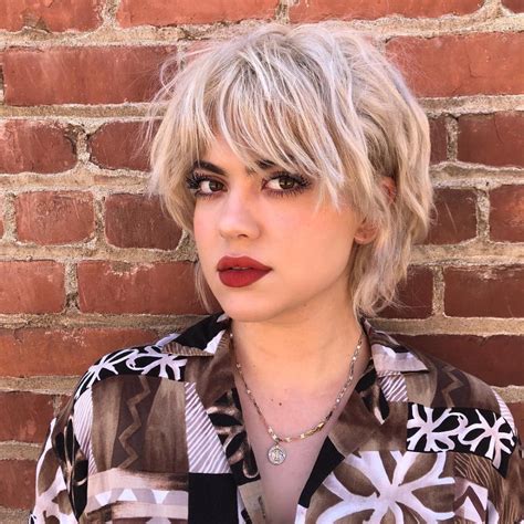 Platinum Short Shaggy Bob With Messy Wavy Texture And Fringe Bangs Short Hairstyle The Latest