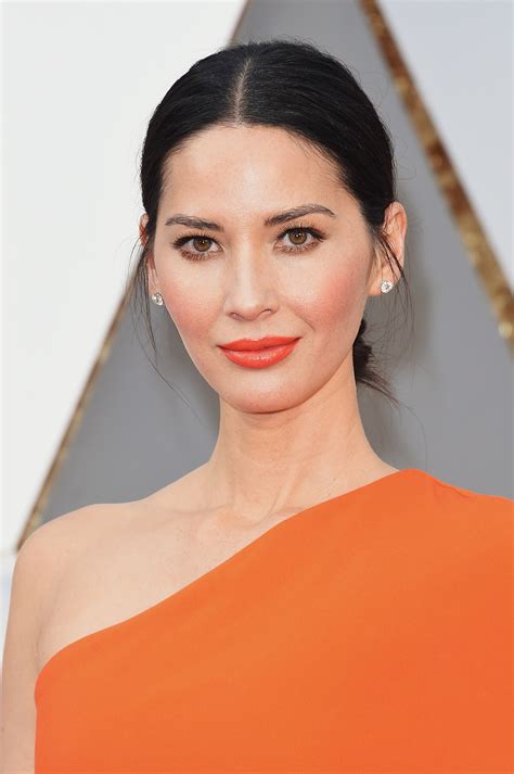 Olivia Munn Every Red Carpet Beauty Look You Need To See From The