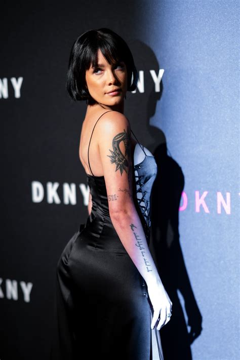 These Hot Halsey Pictures Will Have You Working Up A Sweat Halsey Style Halsey Hair Halsey