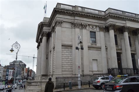 City Hall Dublin © N Chadwick Geograph Ireland