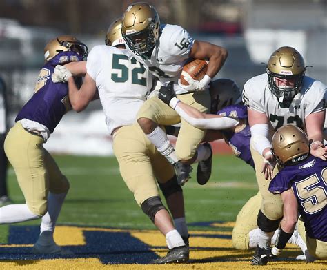 Schoolcraft football gets revenge against Lumen Christi, captures first