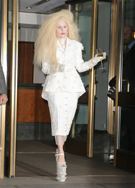 What Did Lady Gaga Wear Today Gigantic Pearl Shoes Edition Lady Gaga Fashion Lady Gaga