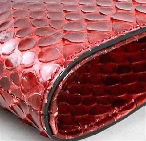 Gucci Red Snakeskin Exotic Leather Envelope Evening Flap Clutch Bag For