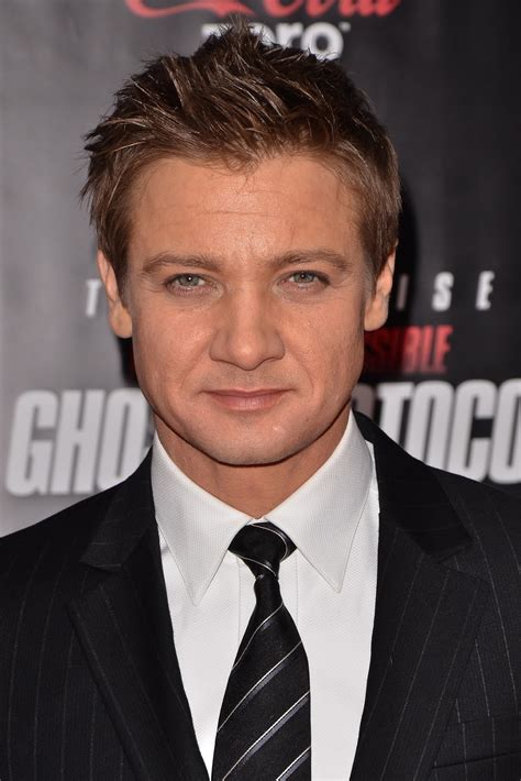 Renner global alliance is a projetc that intents to develop our operations world wide, combining global tecnologies and structures, with local experience. Jeremy Renner | HD Wallpapers (High Definition) | Free Background