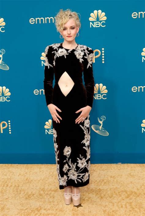Julia Garner At 74th Primetime Emmy Awards In Los Angeles 09122022