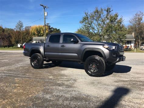 2017 Tacoma Double Cab Trd Off Road 4x4 Lifted No Reserve