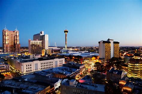 Texas Society Of Architects San Antonio Tower Wins Tsa 25 Year Award