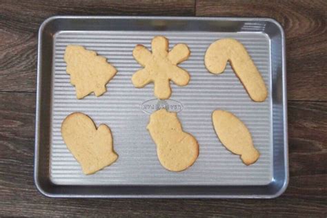 Classic Holiday Sugar Cookies Peta
