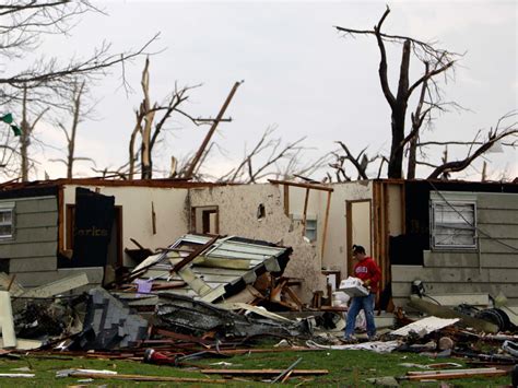 Joplin Tornado Photo 1 Pictures Cbs News