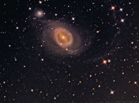 Ngc 1512 Lrgb 13 Hrs The Interacting Galaxies Here Are A D Flickr