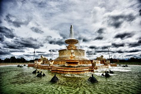 Designed by architect cass gilbert and sculptor herbert adams, the fountain was completed in 1925 at a cost of $500,000. James Scott Memorial Fountain by SeekToBeKnown on DeviantArt