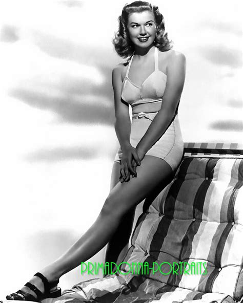 Doris Day 8x10 Lab Photo 1940s Sexy Youthful Bikini Leggy Publicity
