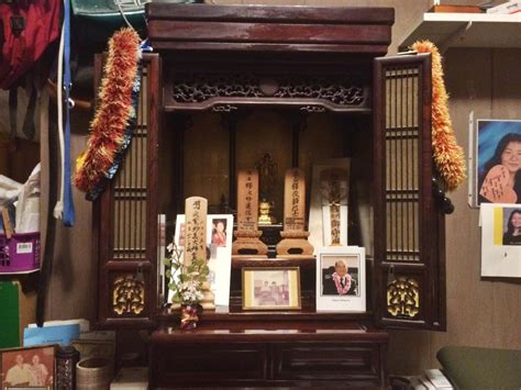 Why Traditional Japanese Altars Are Vanishing With The Times Hawaii