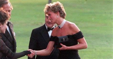 La Storia Del Revenge Dress Di Lady Diana L Abito Della Vendetta