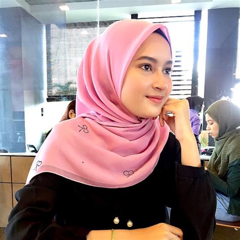 Cool And Smart Beautiful Hijab Malaysian Cute Hijaber