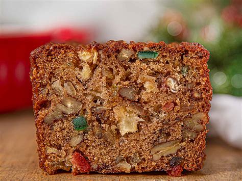 Have yourself a retro little christmas with these classic christmas desserts from the 1950s. Easy Fruit Cake Recipe (Not Dense! Spice Cake) - Dinner ...