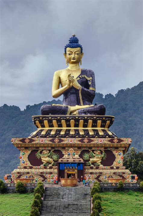 File Large Gautama Buddha Statue In Buddha Park Of Ravangla Sikkim