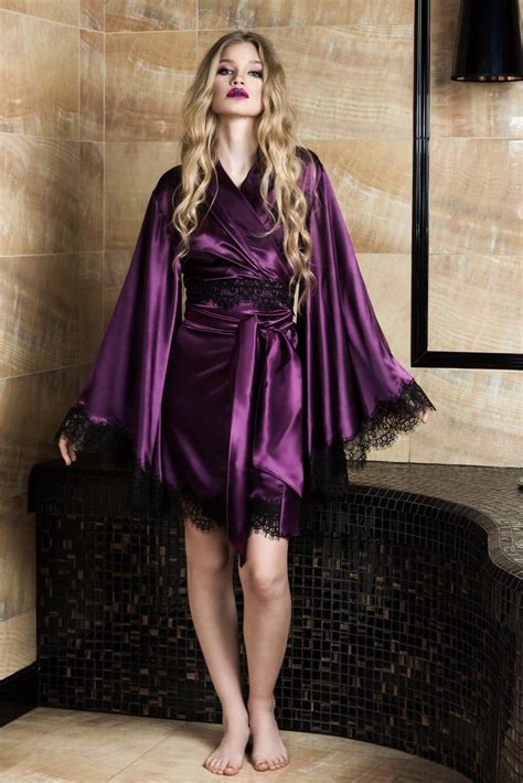 Purple Kimono Robe Purplekimono Purple Silk Robe Short Silk Etsy In 2021 Satin Dressing Gown