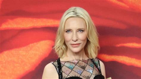 Cate Blanchett Devient La Star Du Festival De Glastonbury Gr Ce Sa Danse Vid O