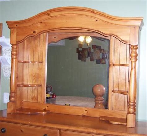 Can't find any and i have been looking for days! Ashley Knotty Pine Cannon Ball Queen Bedroom Set Bed ...