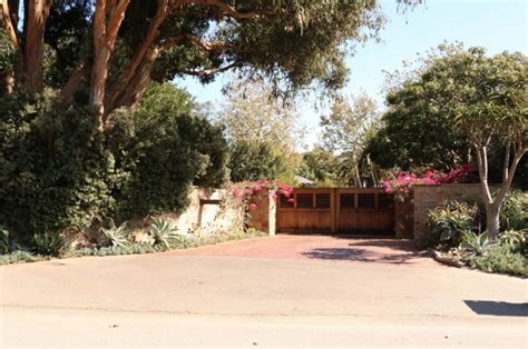 Julia Roberts House In Malibu Is Missing One Thing