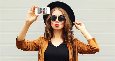 People Who Take Selfies May Be Considered More Insecure Less Likable