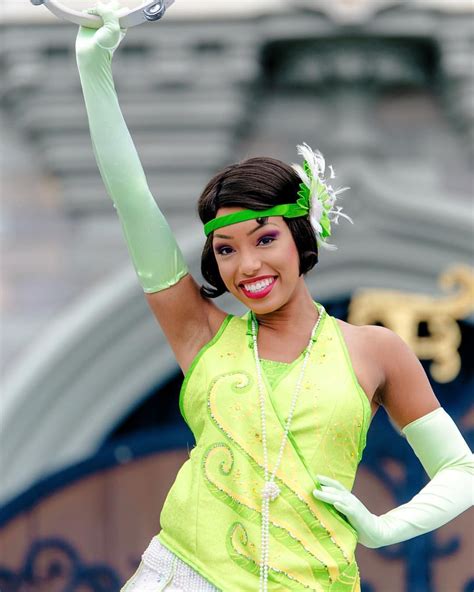 From a young age, tiana knew that a dream is a little bit of magic and a lot of hard work. Pin by Kelly on Disney Face Characters (With images ...