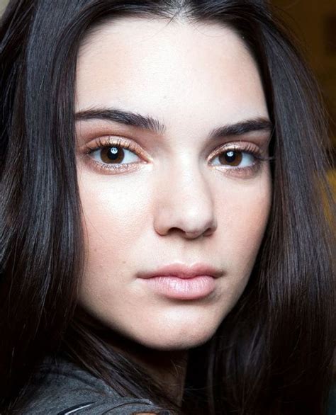 Pin By Cristina T On Nuevo Maquillaje Kendall Jenner Face Kendall Kendall Jenner