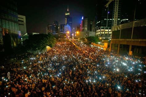 Hong Kong Protesters Defy Officials Call To Disperse The New York Times