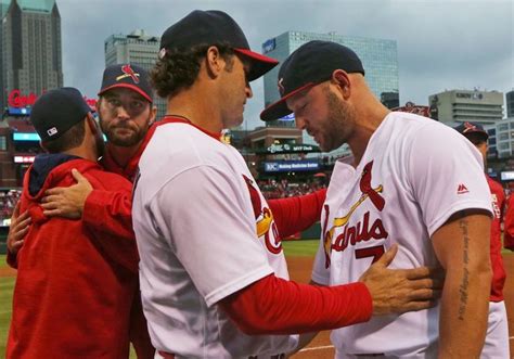 Cardinal Nation Gives Matt Holliday A Final Salute St Louis Cardinals