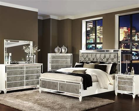 The hardwood furniture is designed to give a light, airy feel. Luxury Bedroom Set Monroe by Magnussen MG-B2935-54SET