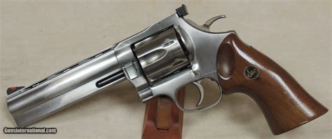Dan Wesson 744 Stainless Steel 44 Magnum Caliber Ported M44 Revolver S