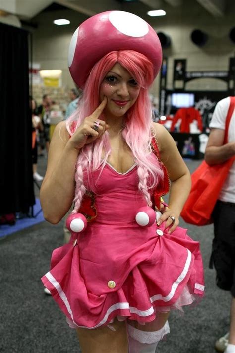 41 of the hottest ladies at comic con cosplay costumes mario cosplay toadette costume