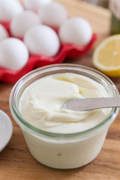 This Homemade Mayonnaise Takes Less Than 10 Minutes To Make And It Tastes So Much Better Than