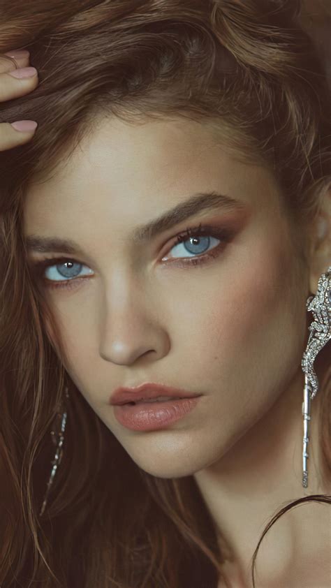 Pép Módszertan Határ Barbara Palvin Eye Zseb Pénzügyi Ellenőrzés