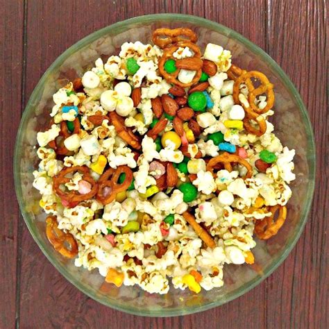 Lucky Charms Snack Mix St Patricks Day A Sweet And Salty Trail Mix