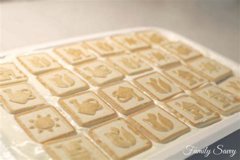 Blend the milk with the pudding mix. How to Make Paula Deen's Chessmen Banana Pudding {Recipe ...